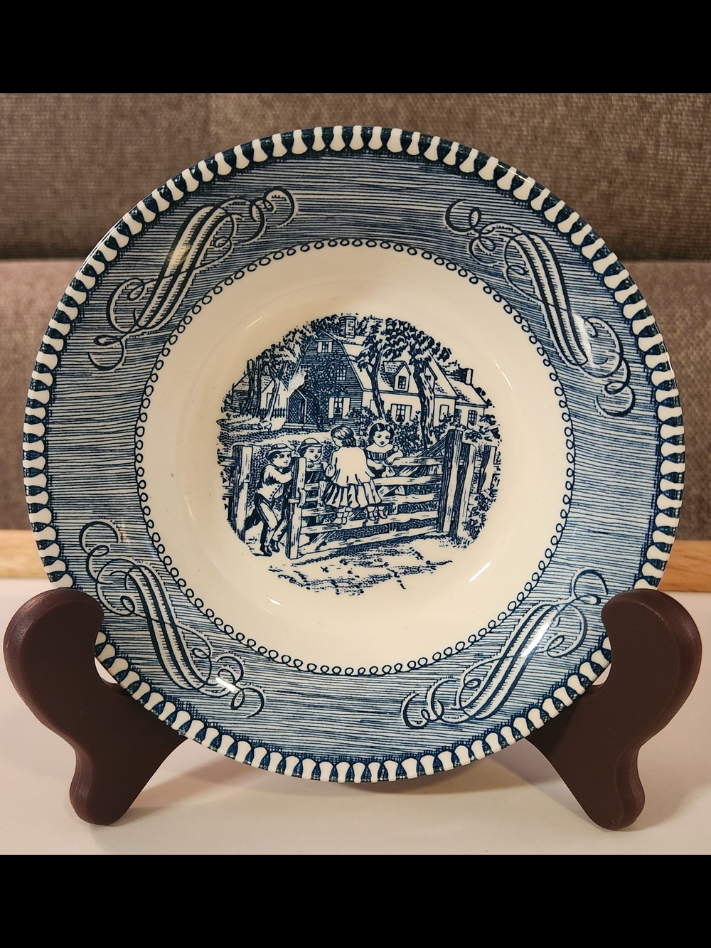 Vtg Royal China Currier and Ives Blue Berry Bowl The Old Farm Gate Ironstone